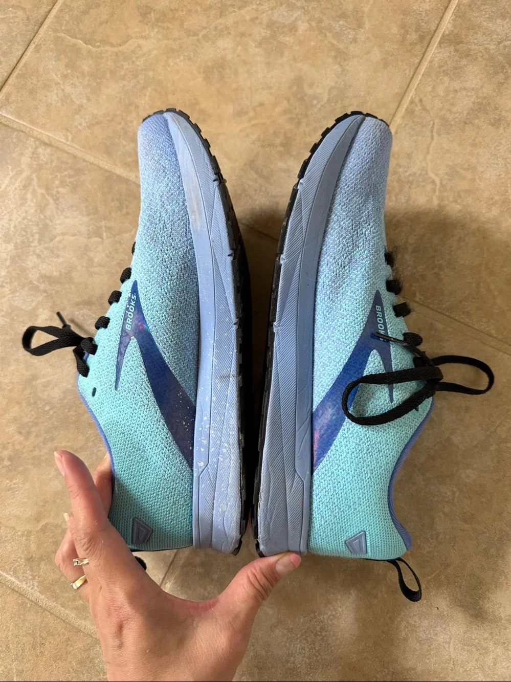 Brooks Revel 5 Running Shoe size 9